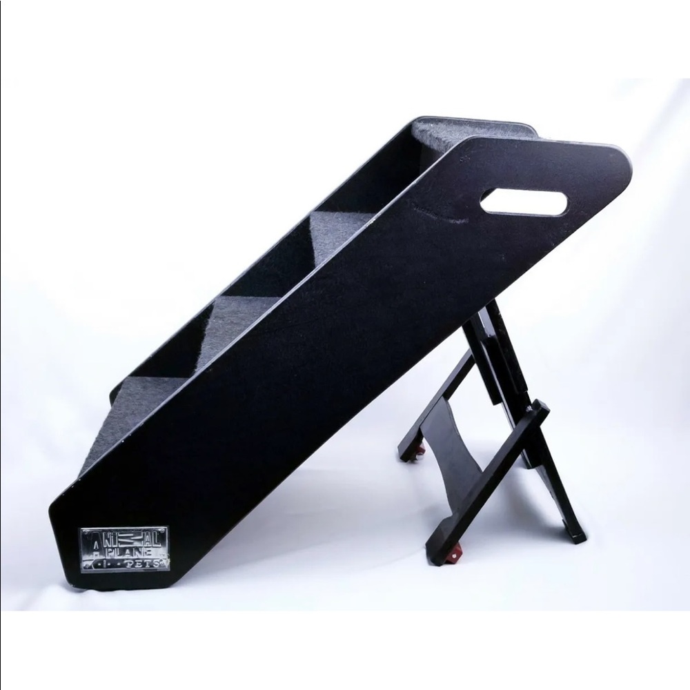 Like new wooden pet steps